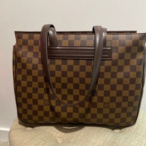 Louis Vuitton purse